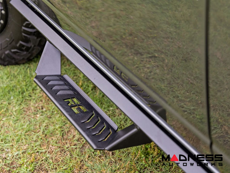 Ford Bronco Side Steps - 4 Door - AL2 Drop Step - Rough Country 